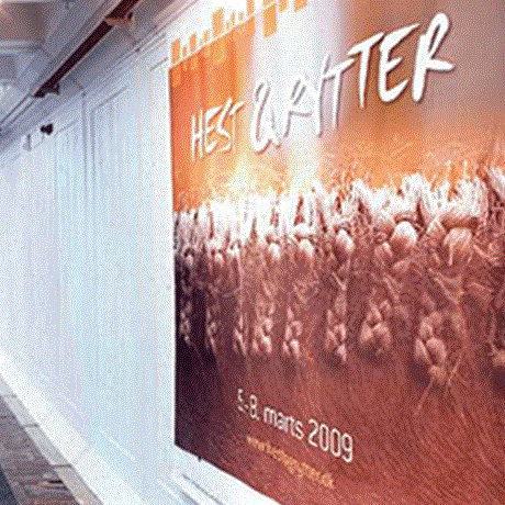 Cloth banners (1.8 m x 3 m)